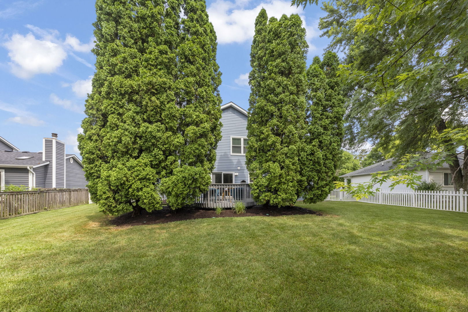 1420 Westglen Drive, Naperville, IL 60565