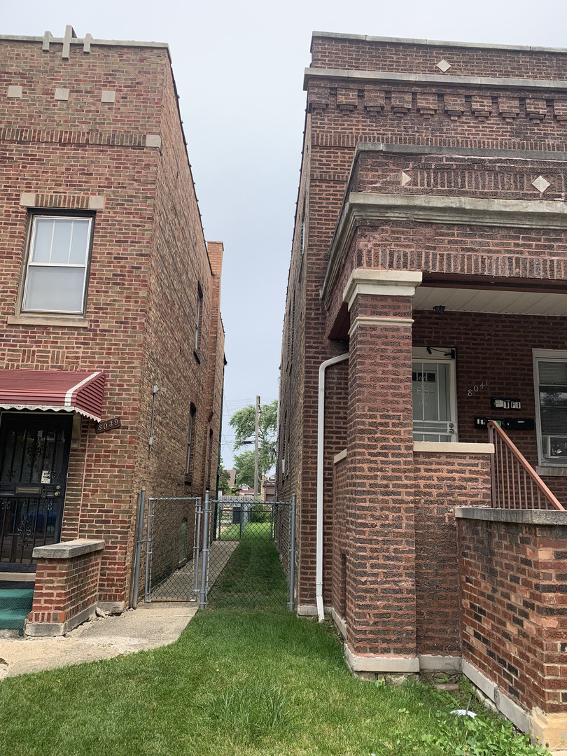 8041 S Laflin Street, Chicago, IL 60620