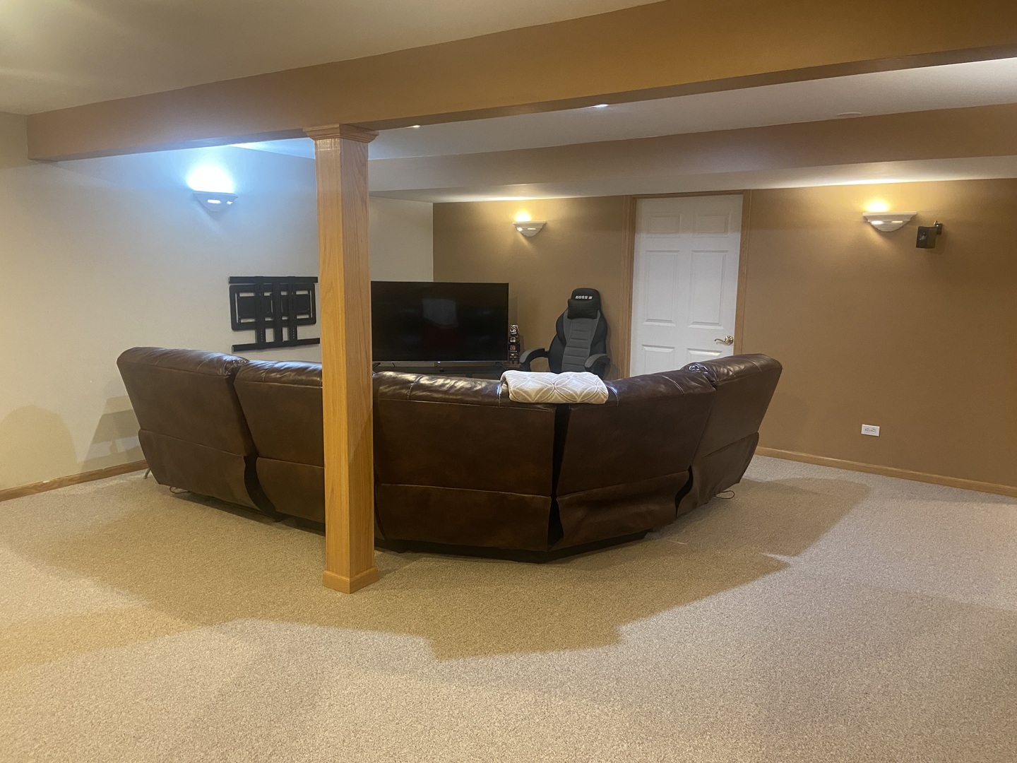 720 Kendridge Court, Aurora, IL 60502