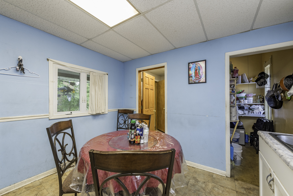 434 S Jackson Street, Waukegan, IL 60085