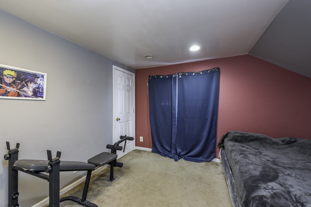 434 S Jackson Street, Waukegan, IL 60085