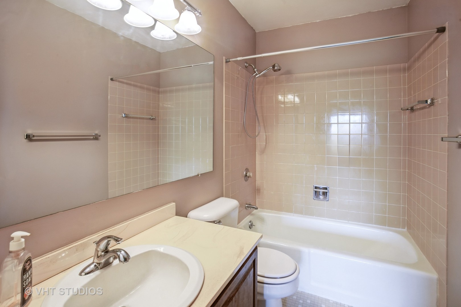 850 Wellington Avenue #310, Elk Grove Village, IL 60007