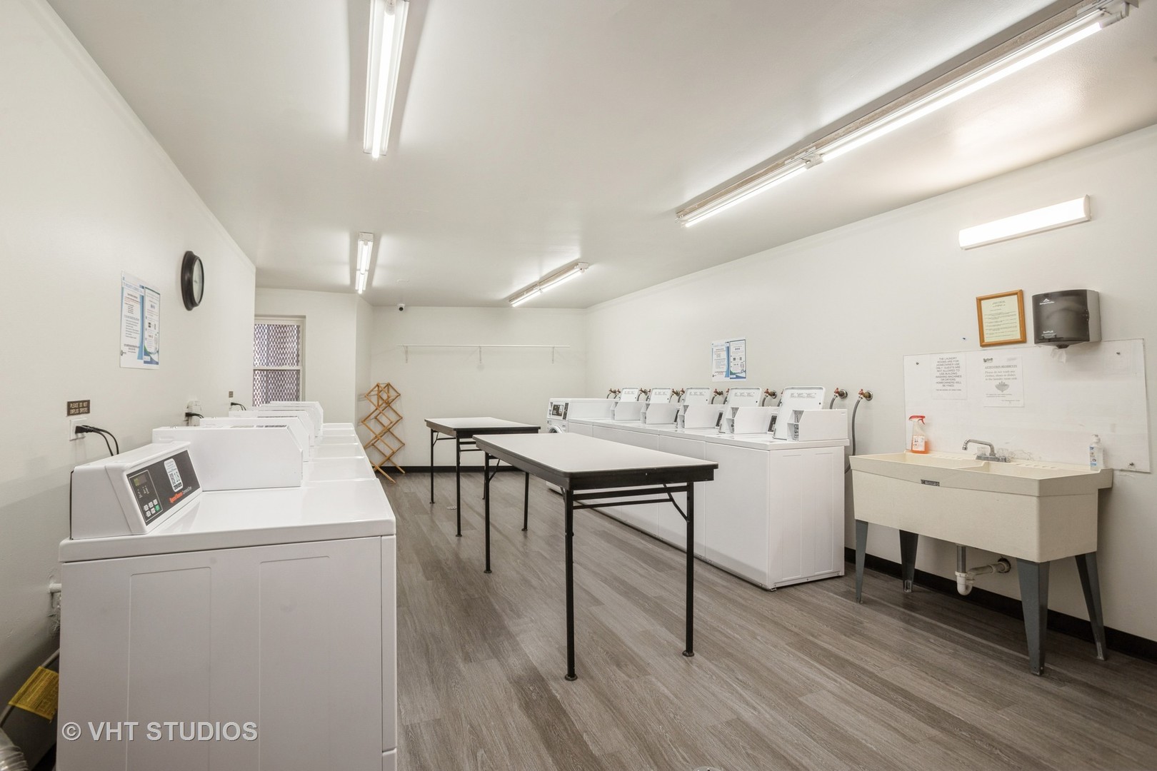 850 Wellington Avenue #310, Elk Grove Village, IL 60007