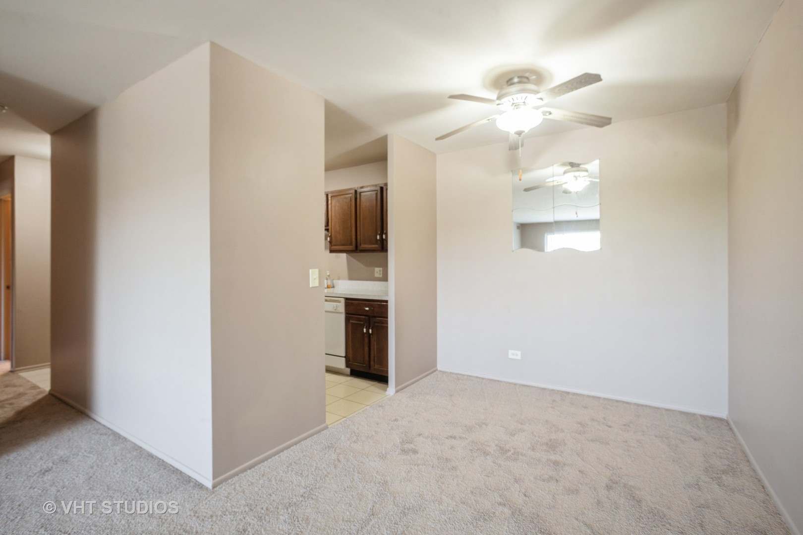 850 Wellington Avenue #310, Elk Grove Village, IL 60007
