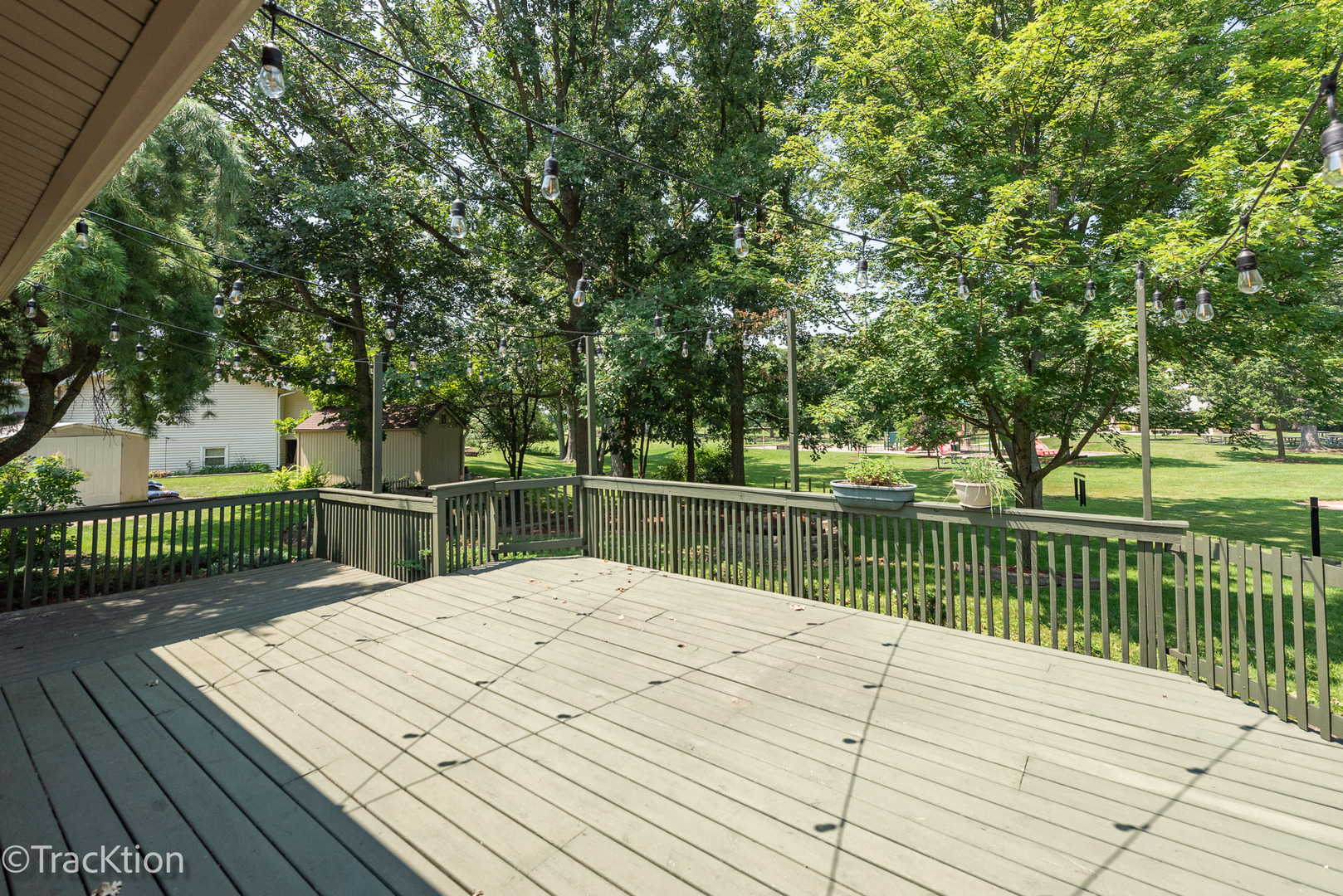 7004 Roberts Drive, Woodridge, IL 60517