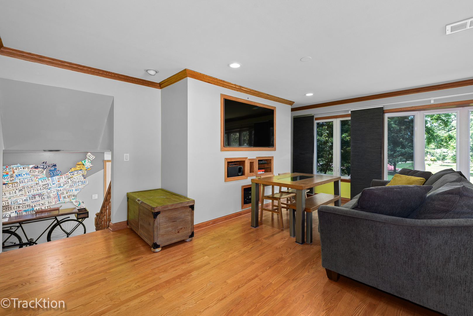 7004 Roberts Drive, Woodridge, IL 60517