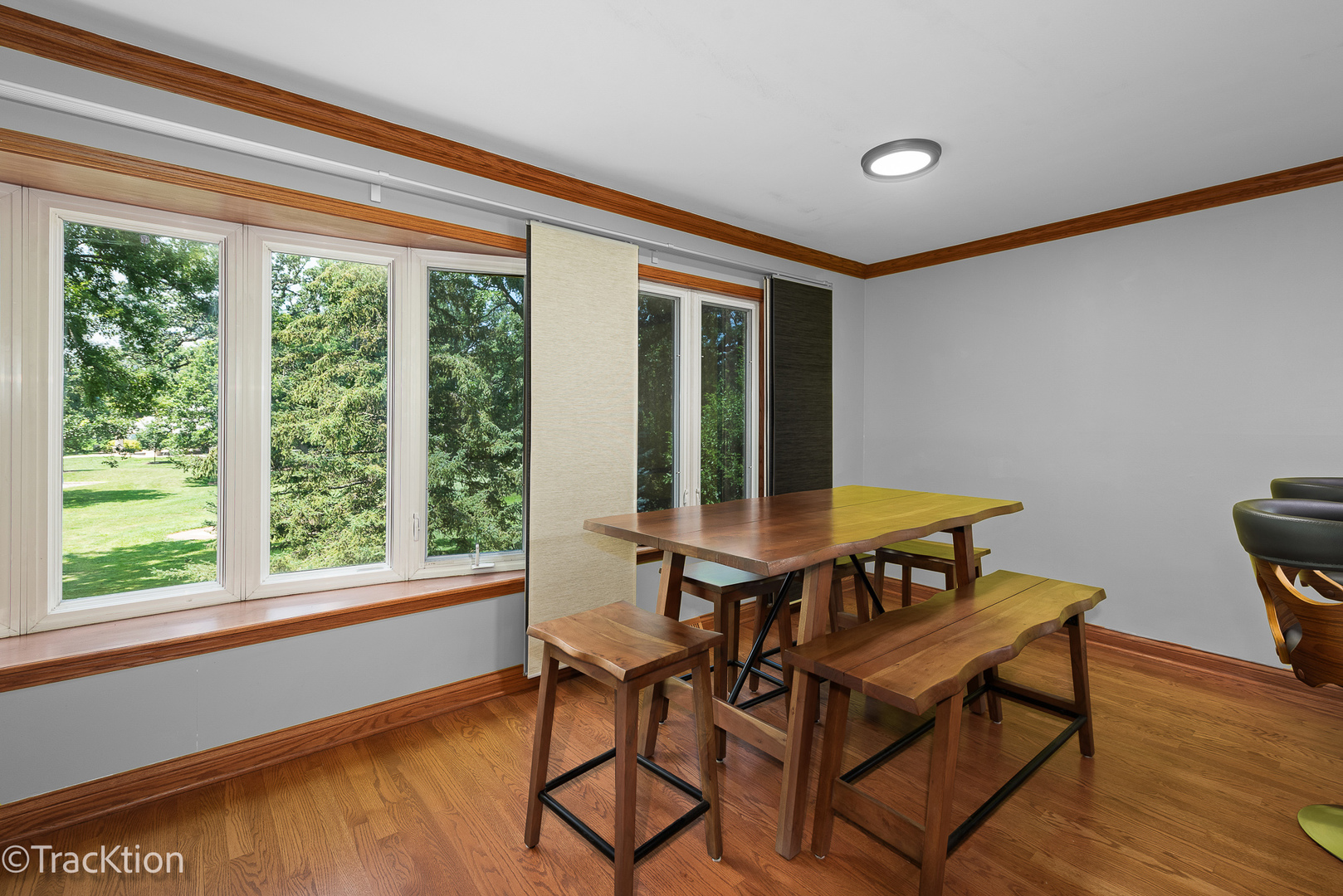 7004 Roberts Drive, Woodridge, IL 60517