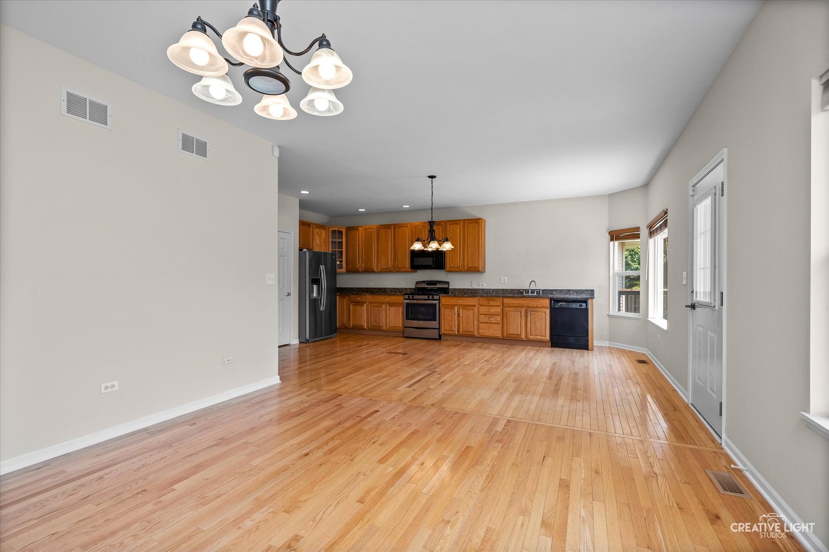 25301 Sunderlin Road, Plainfield, IL 60585