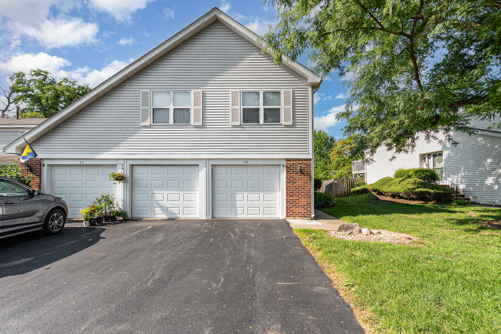 20 Willow Circle, Cary, IL 60013
