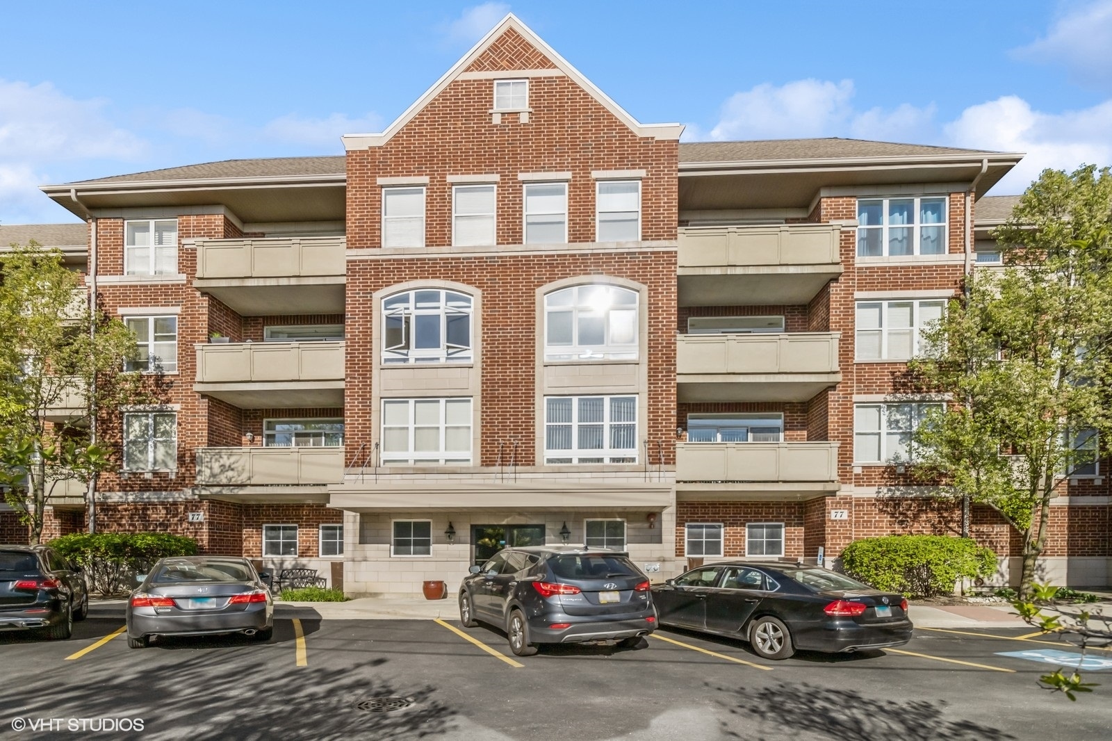 77 N Quentin Road #401, Palatine, IL 60067