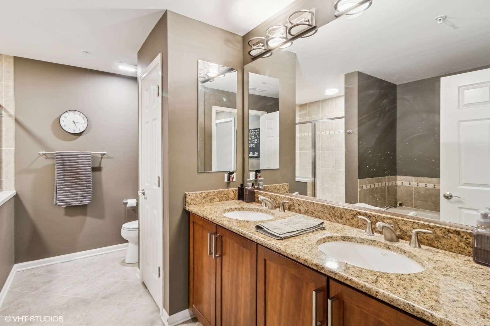 77 N Quentin Road #401, Palatine, IL 60067
