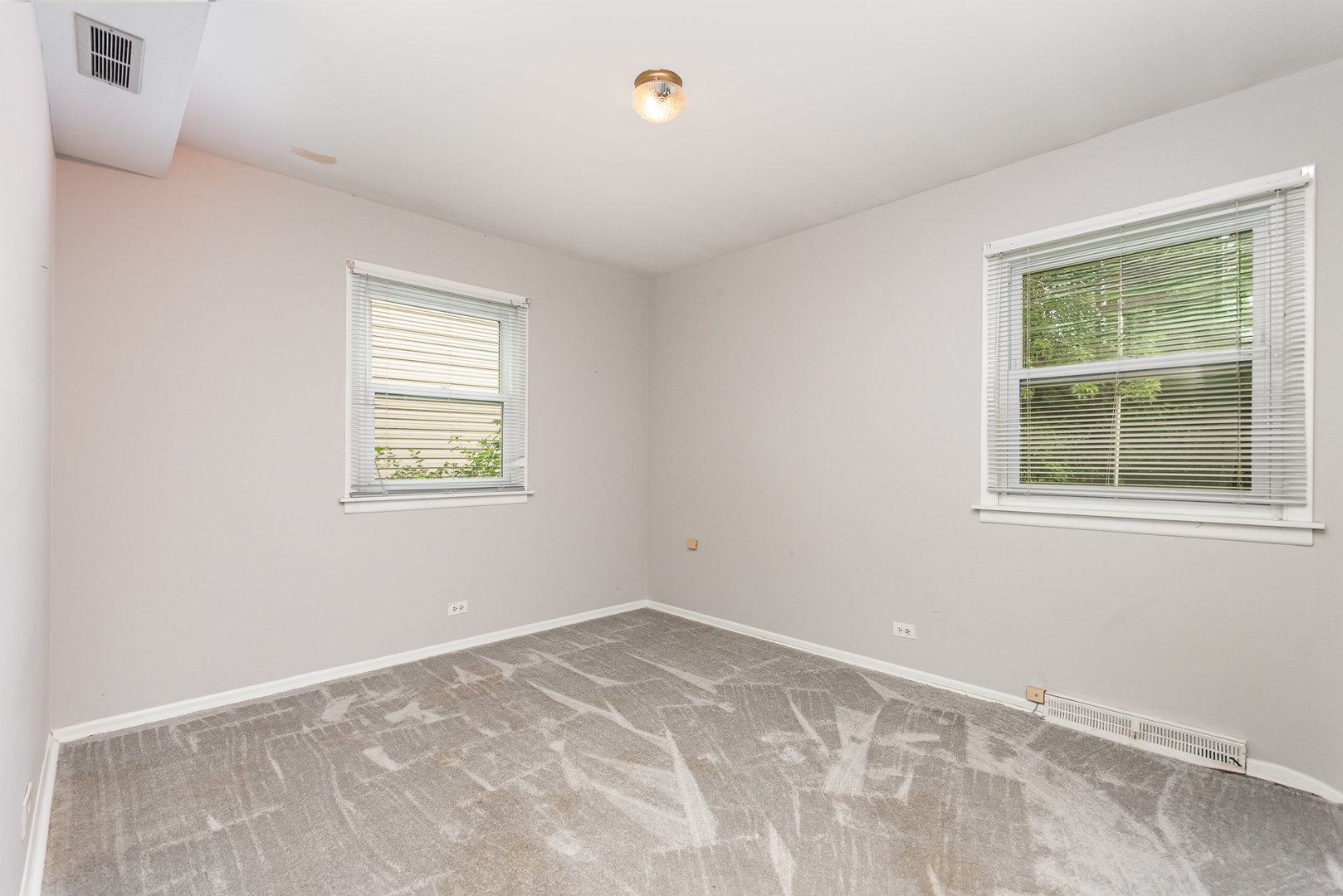 315 Cherrywood Road, Buffalo Grove, IL 60089