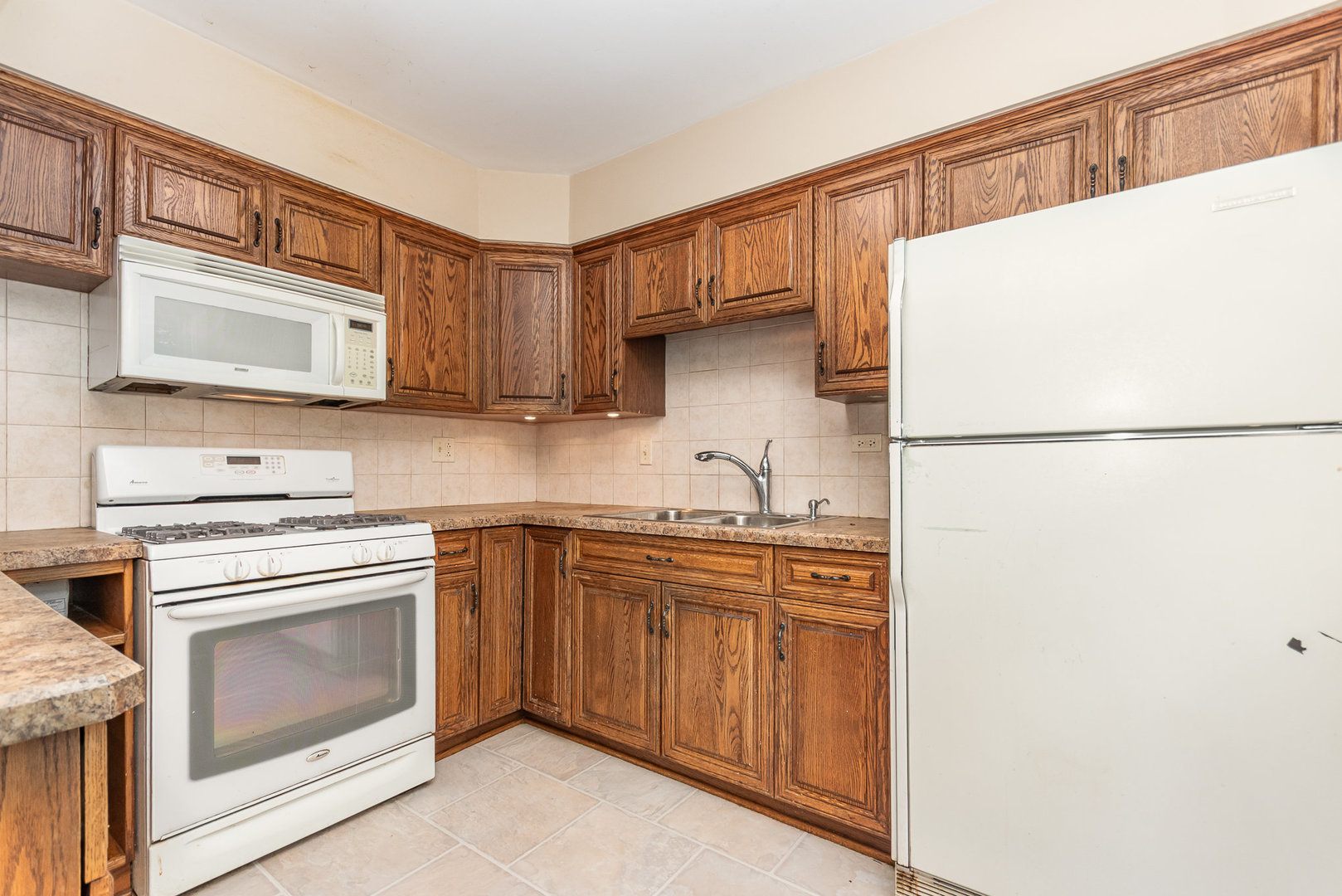 315 Cherrywood Road, Buffalo Grove, IL 60089