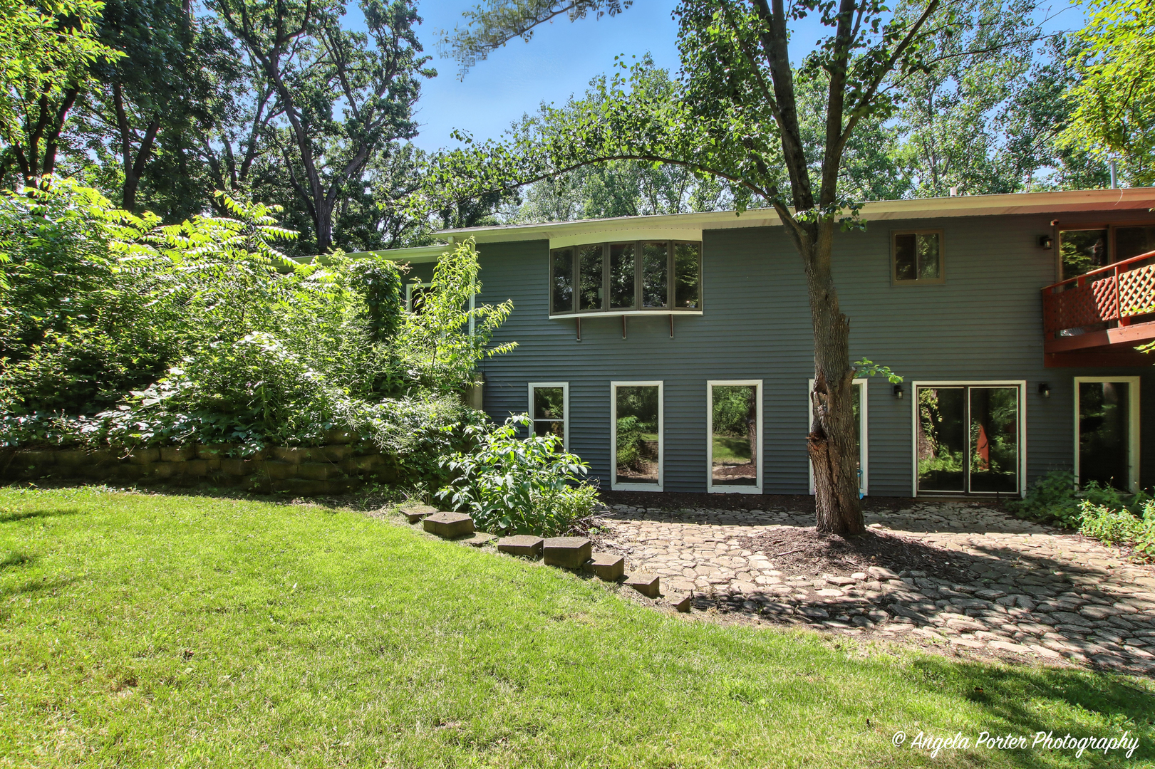 3214 Edgewood Drive, Wonder Lake, IL 60097