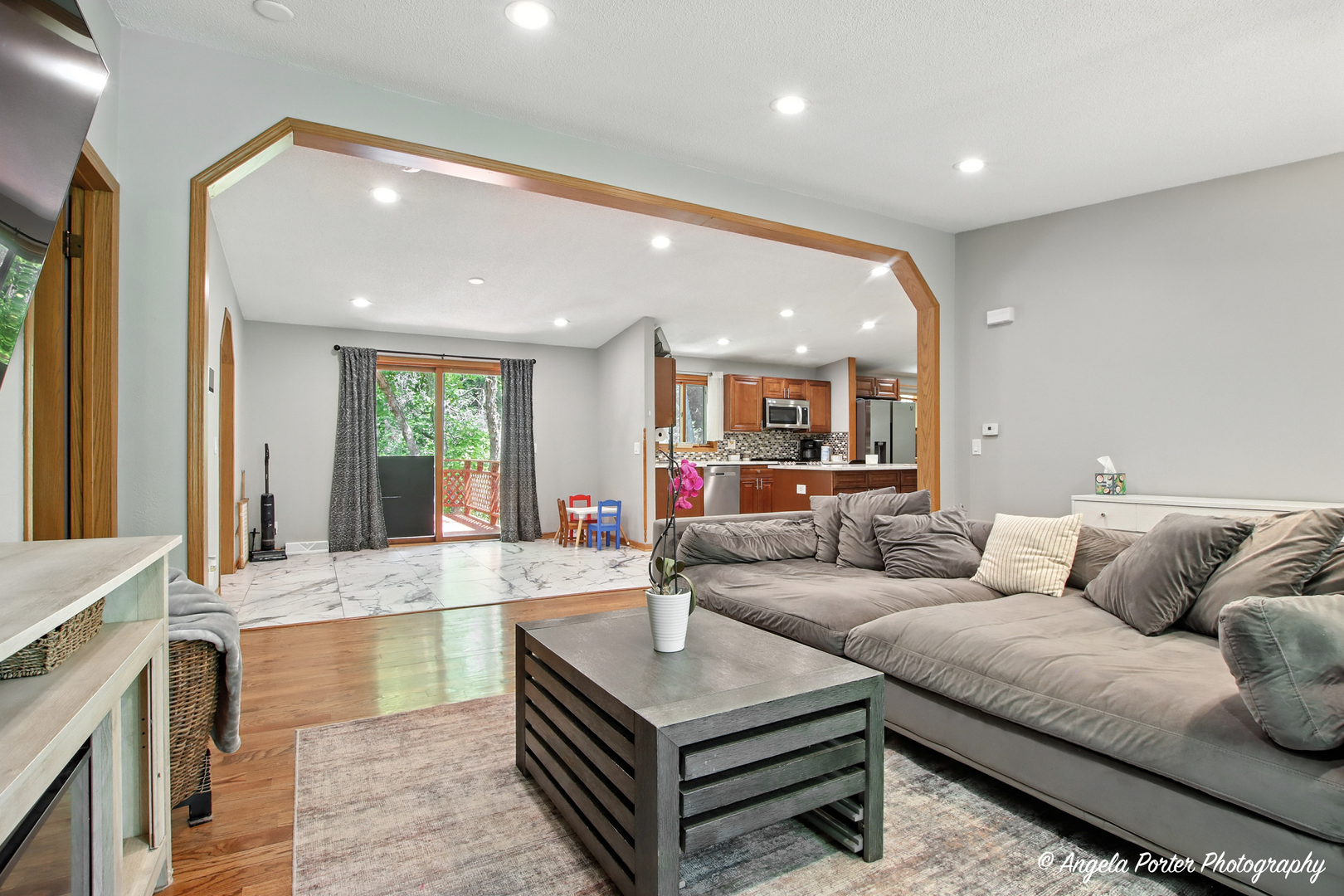 3214 Edgewood Drive, Wonder Lake, IL 60097