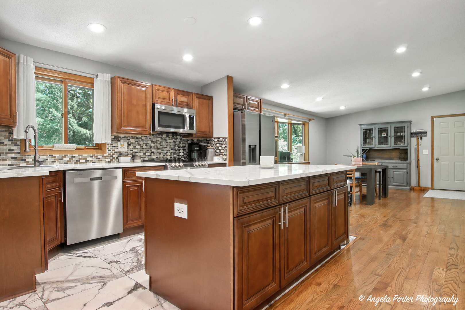 3214 Edgewood Drive, Wonder Lake, IL 60097