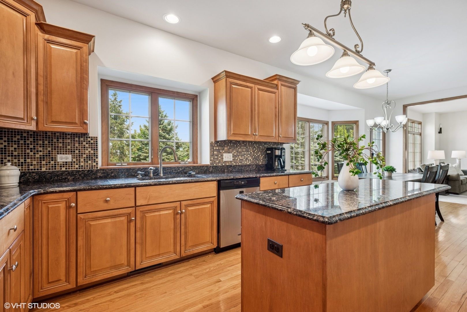 1042 Oak Street, Sugar Grove, IL 60554
