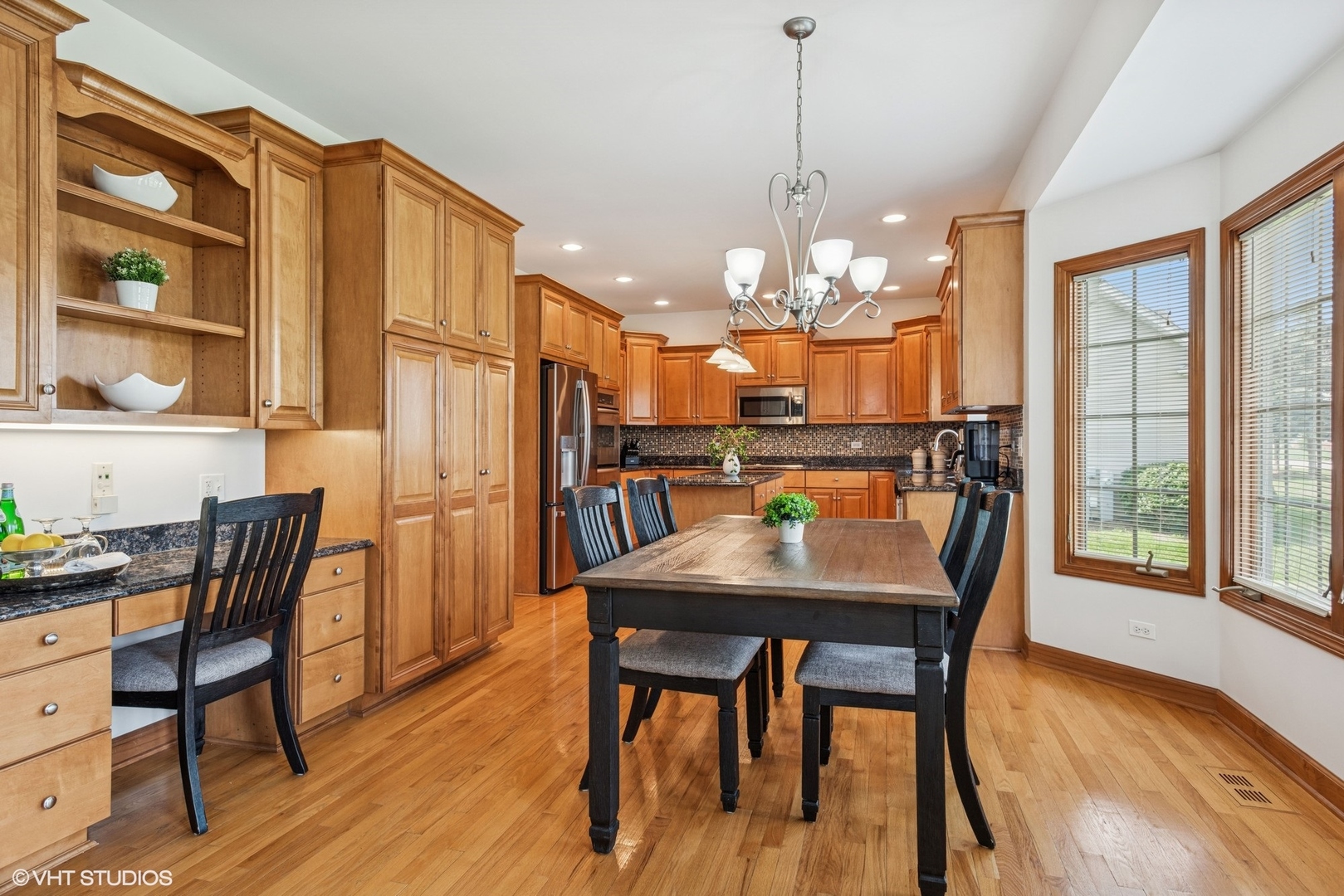 1042 Oak Street, Sugar Grove, IL 60554