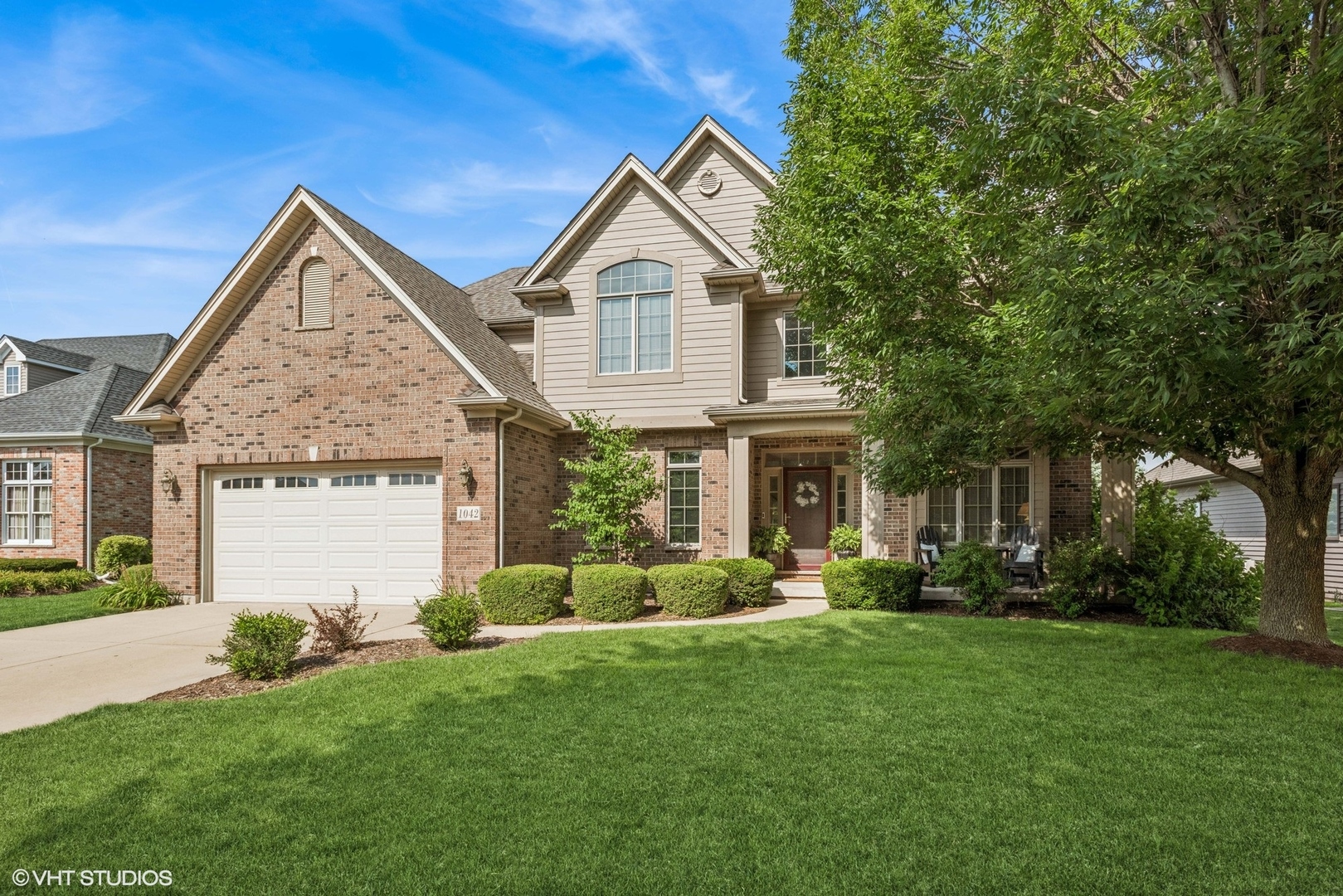 1042 Oak Street, Sugar Grove, IL 60554
