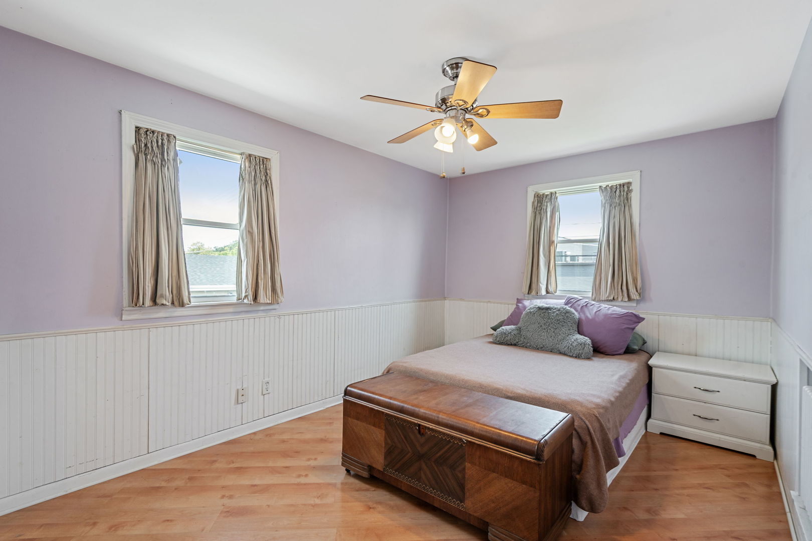 5740 W 87th Place, Oak Lawn, IL 60453