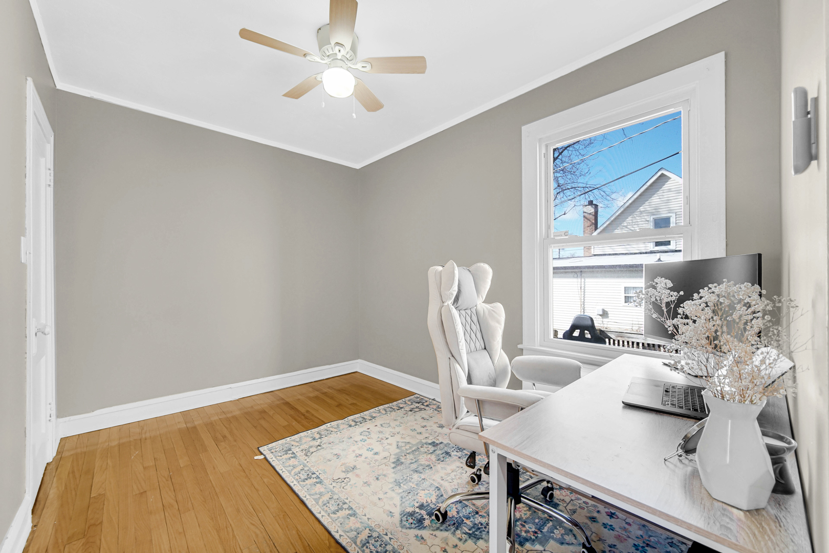 8940 S Emerald Avenue, Chicago, IL 60620