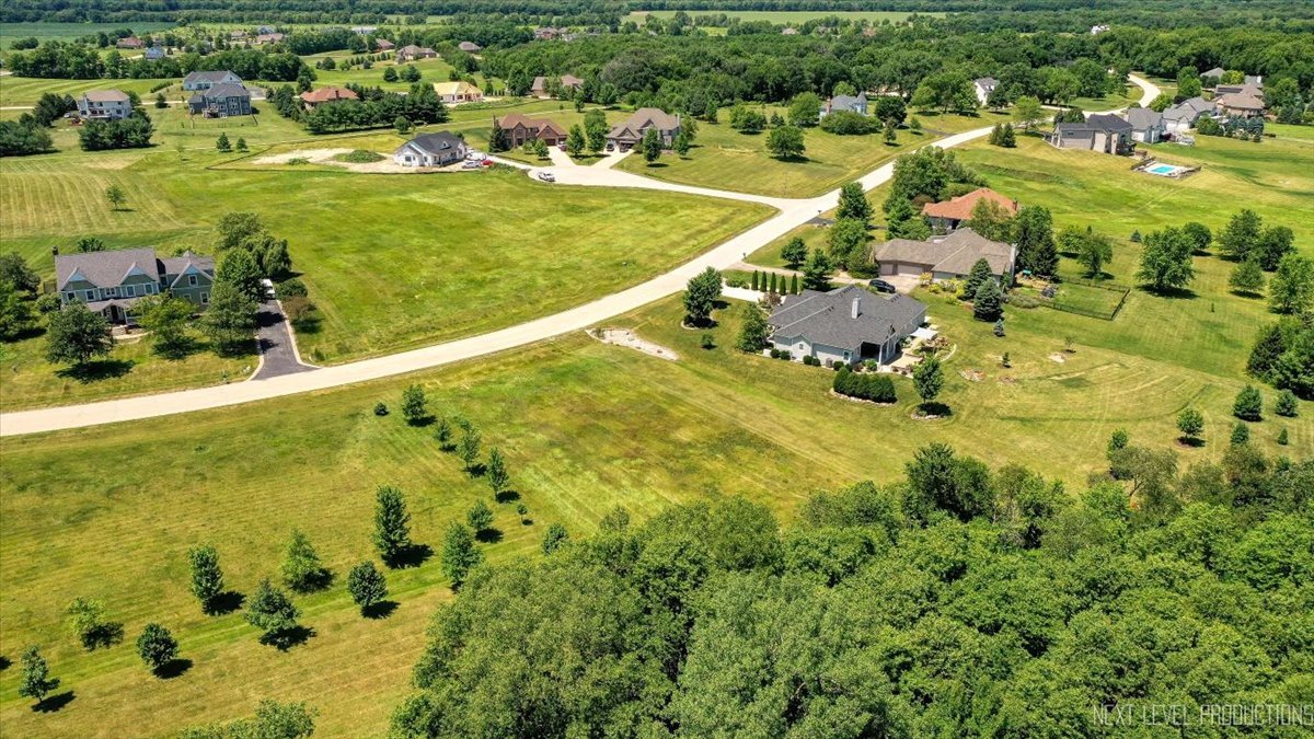9320 N Stonewall Drive, Newark, IL 60541