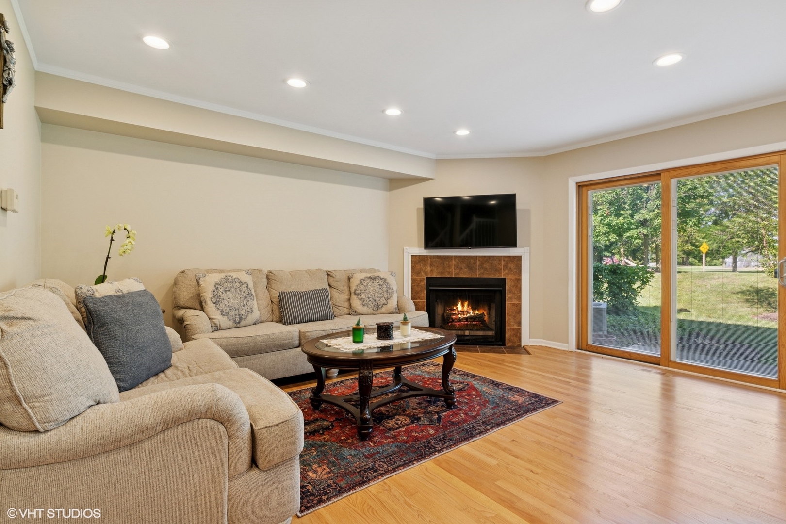 1222 WELLINGTON Court #1222, Buffalo Grove, IL 60089