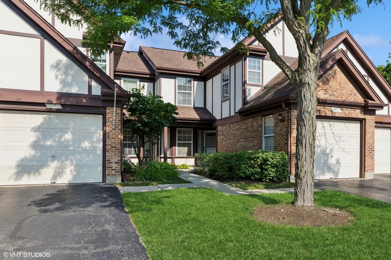 1222 WELLINGTON Court #1222, Buffalo Grove, IL 60089