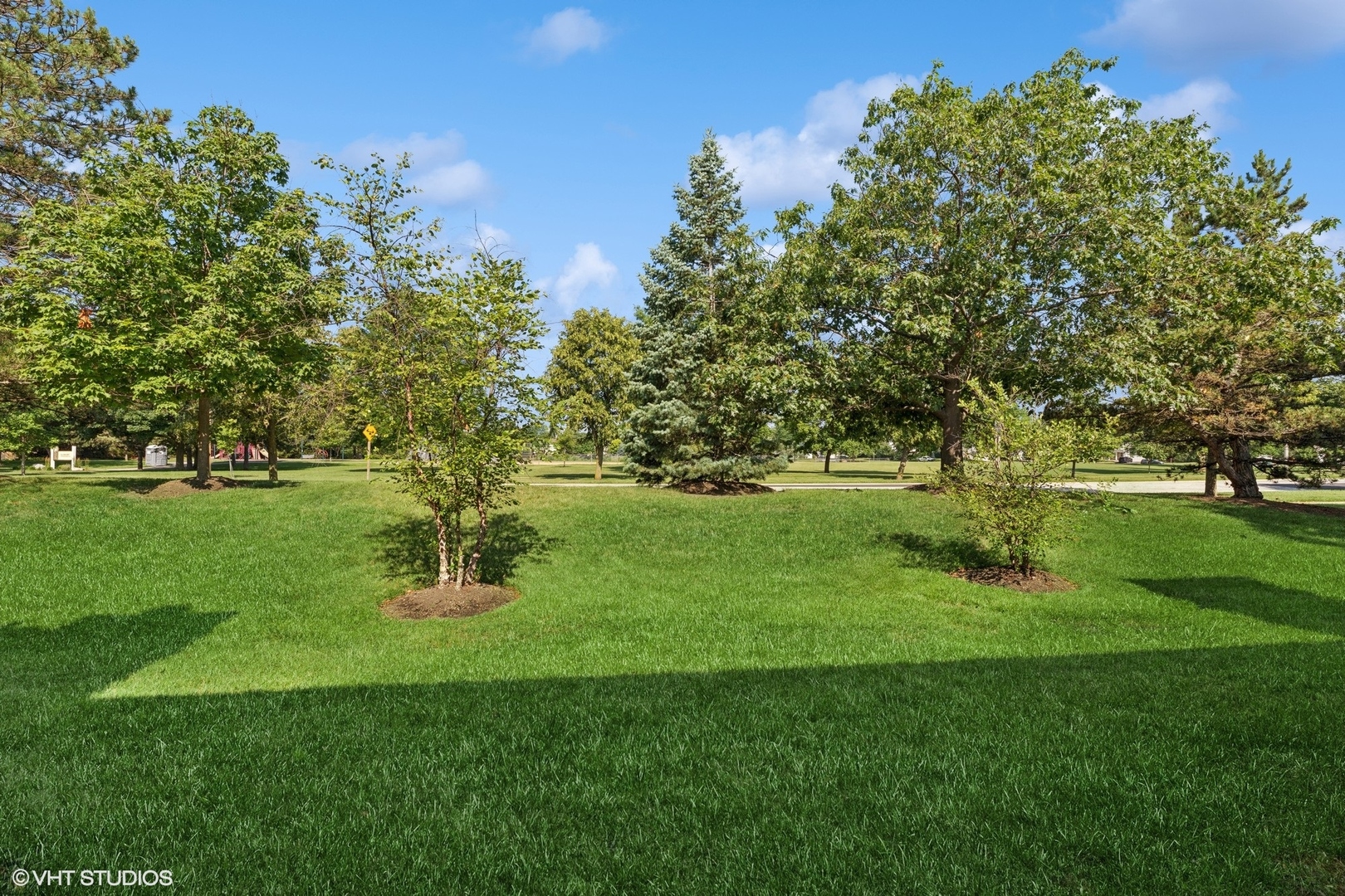 1222 WELLINGTON Court #1222, Buffalo Grove, IL 60089