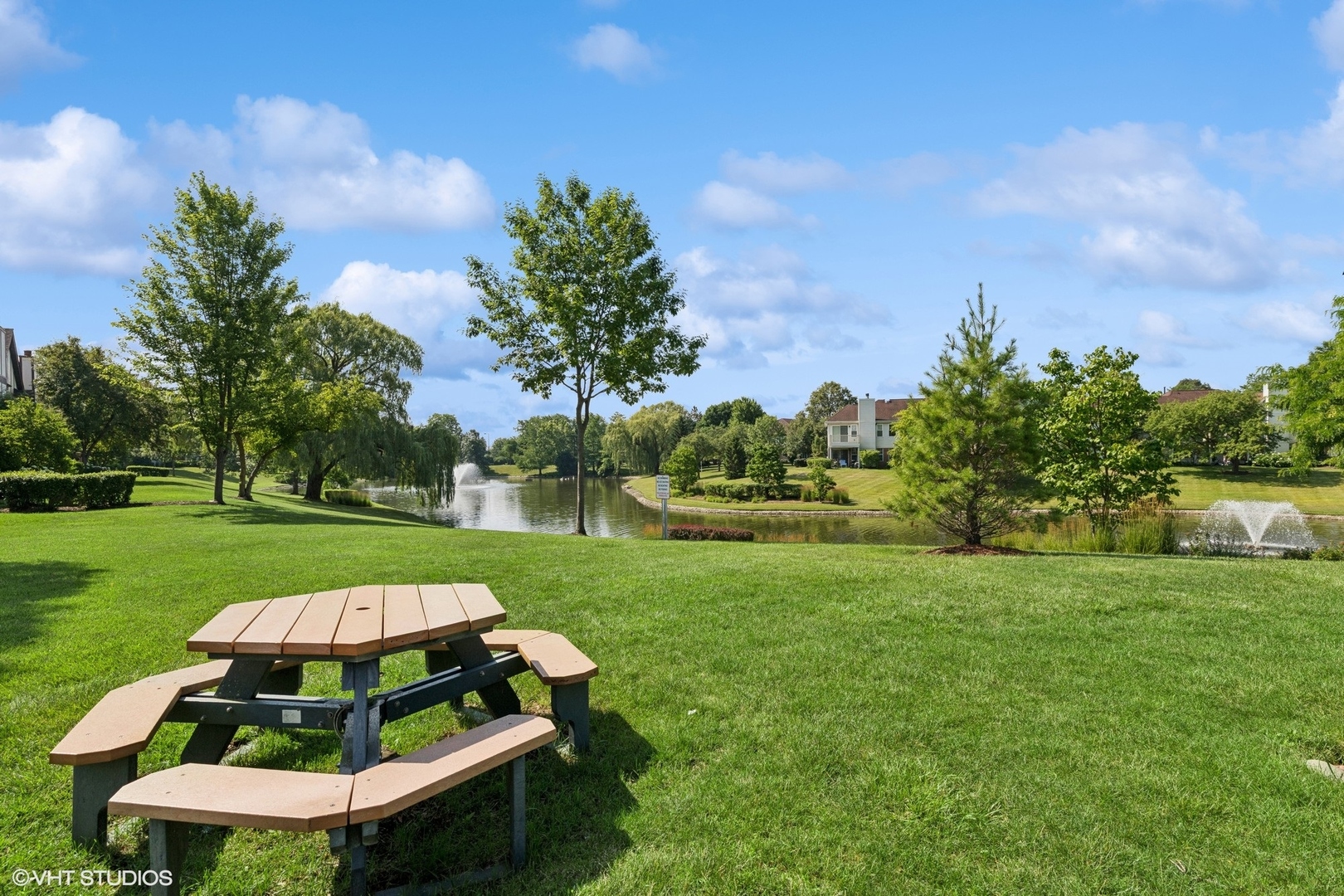 1222 WELLINGTON Court #1222, Buffalo Grove, IL 60089