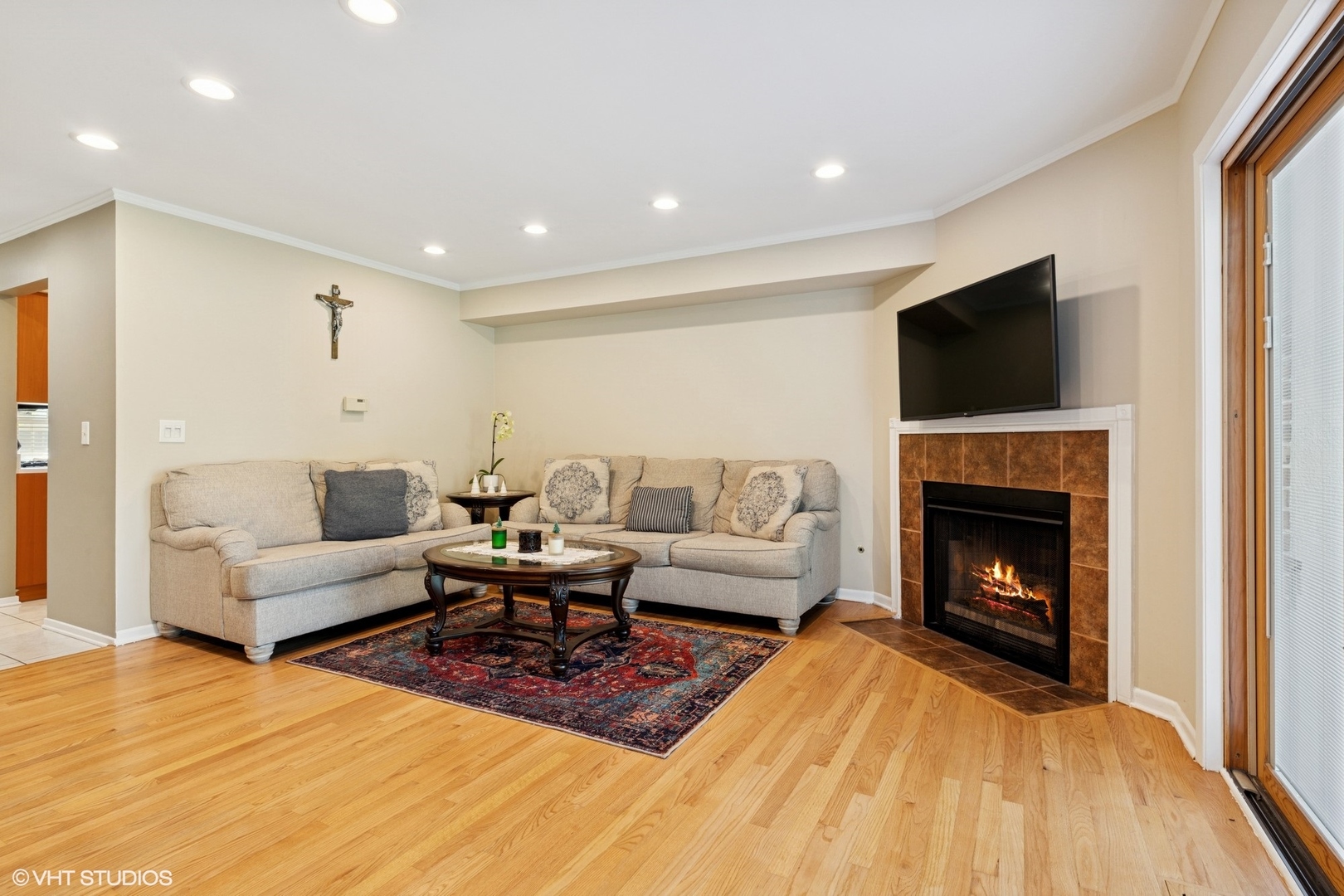 1222 WELLINGTON Court #1222, Buffalo Grove, IL 60089