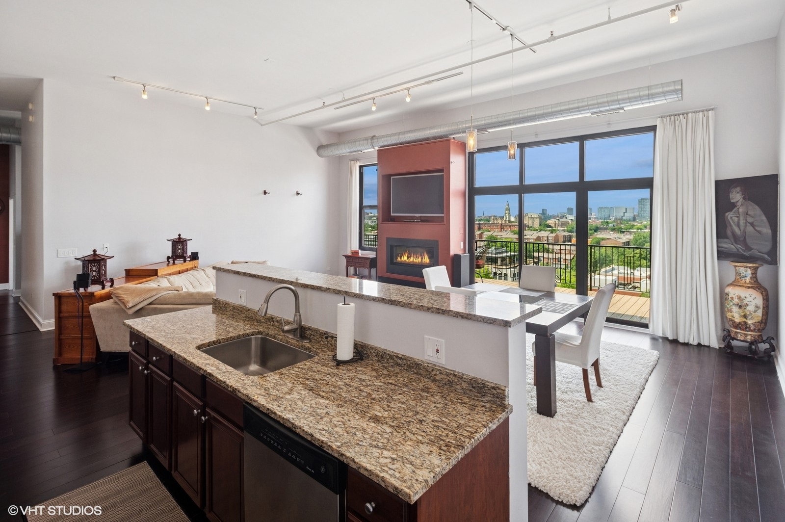 1524 S SANGAMON Street #802, Chicago, IL 60608