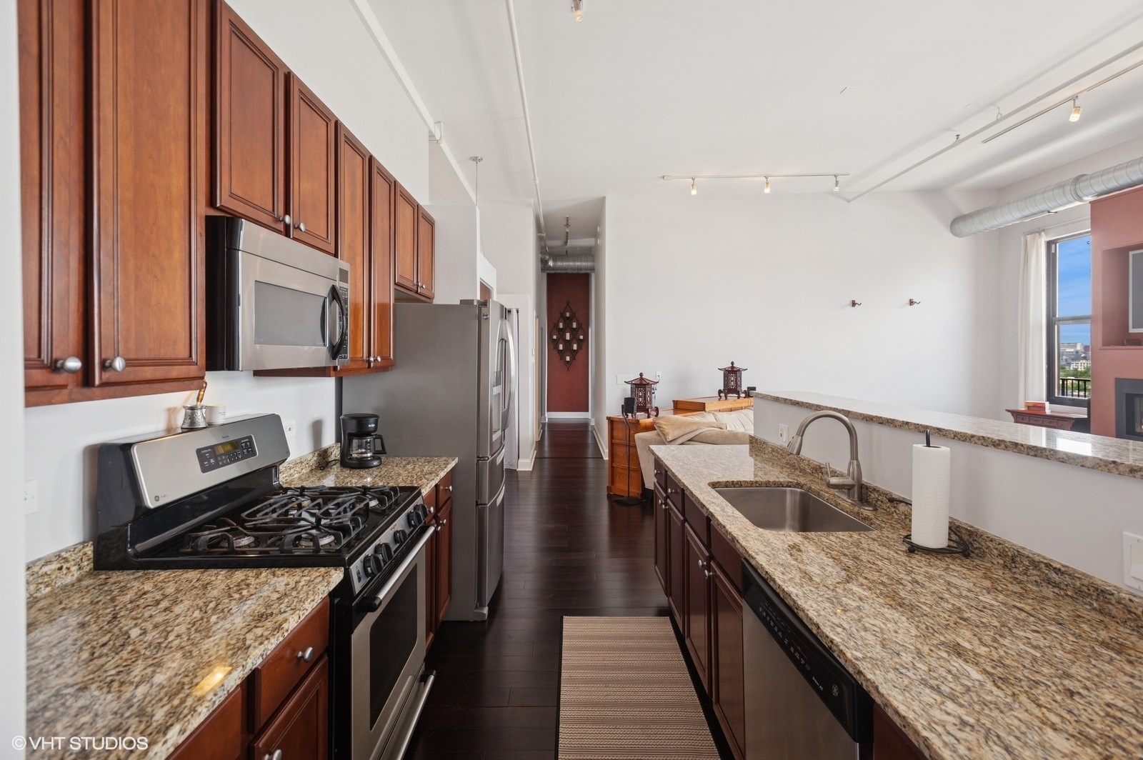 1524 S SANGAMON Street #802, Chicago, IL 60608