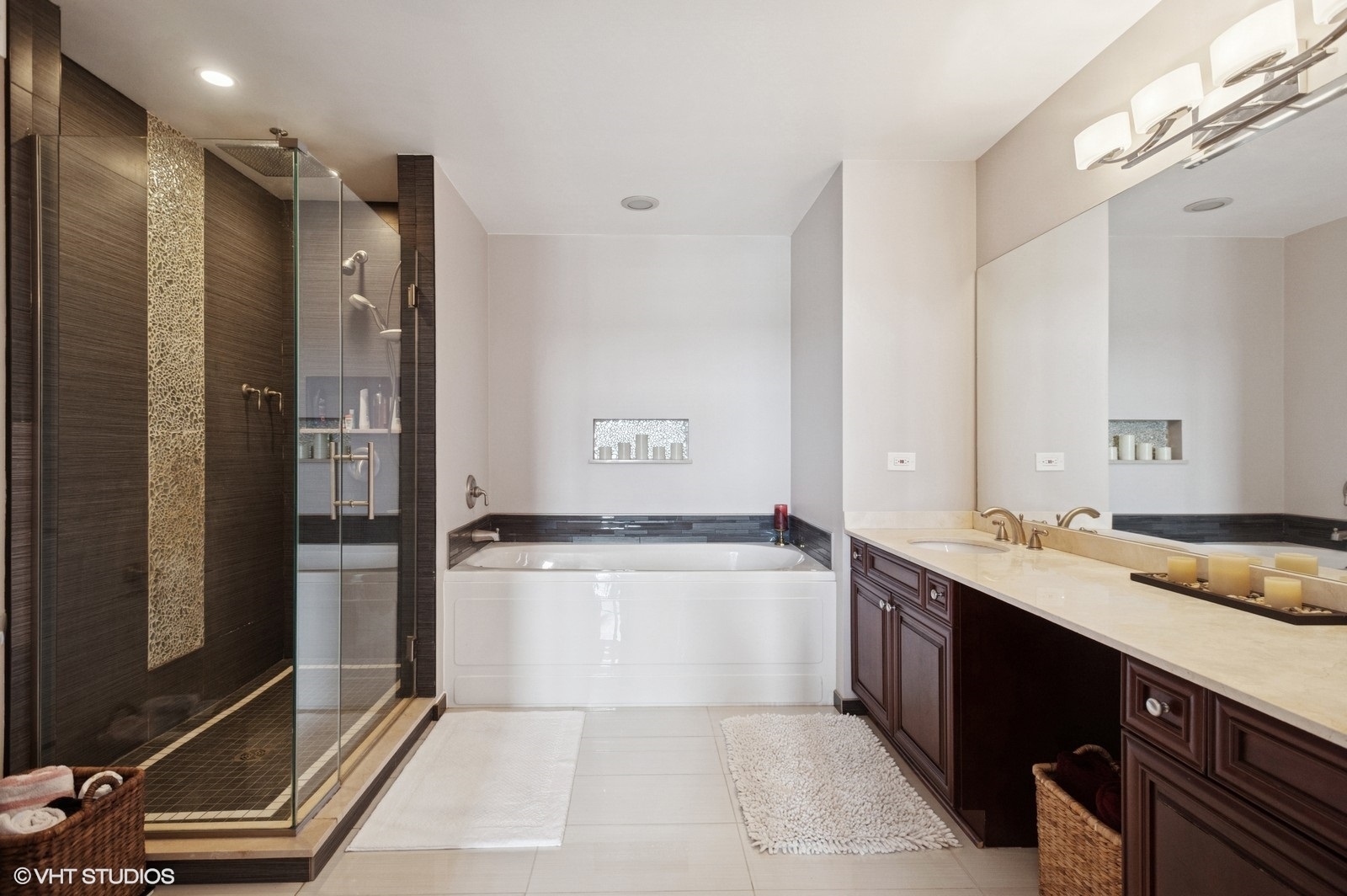 1524 S SANGAMON Street #802, Chicago, IL 60608
