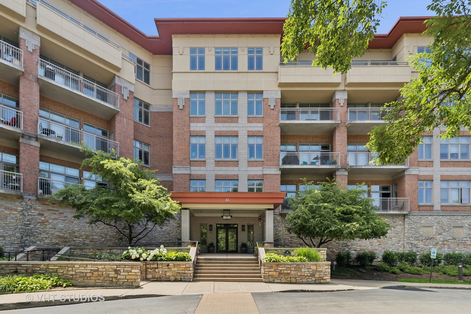 45 Prairie Park Drive #206, Wheeling, IL 60090