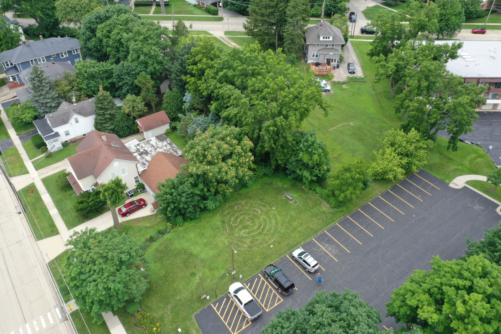 226 W Maple Avenue, Libertyville, IL 60048