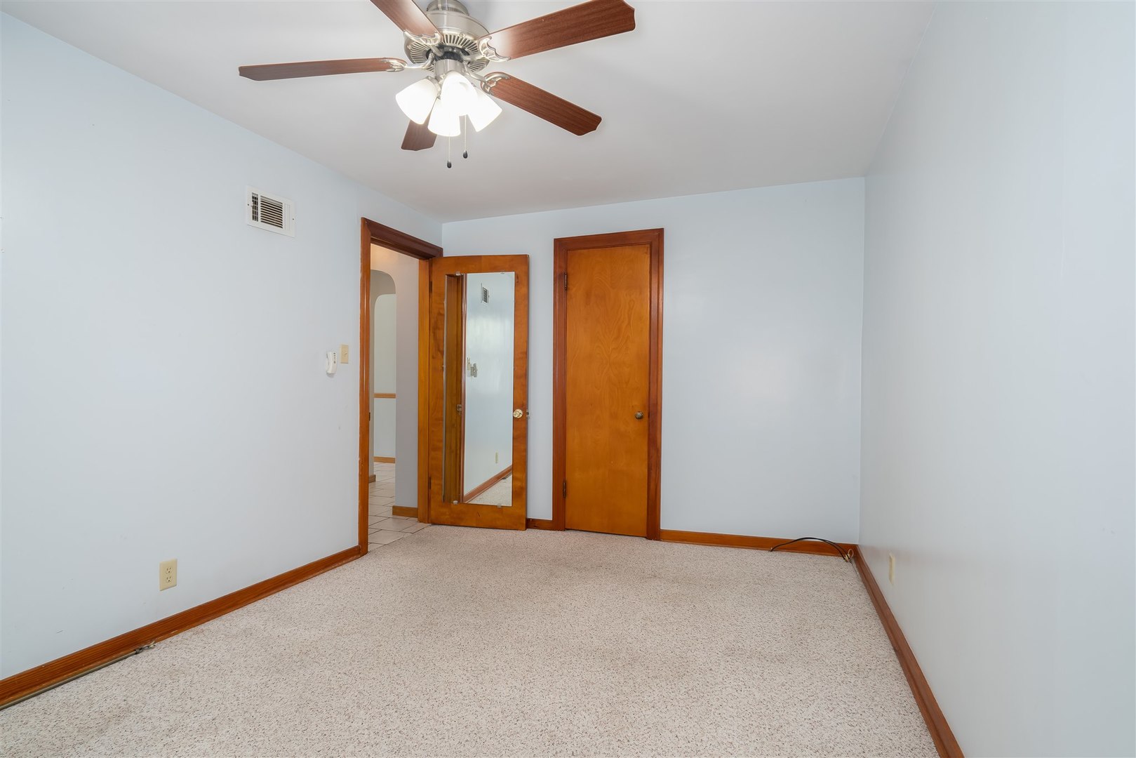 19097 N 1330 East Road, Pontiac, IL 61764