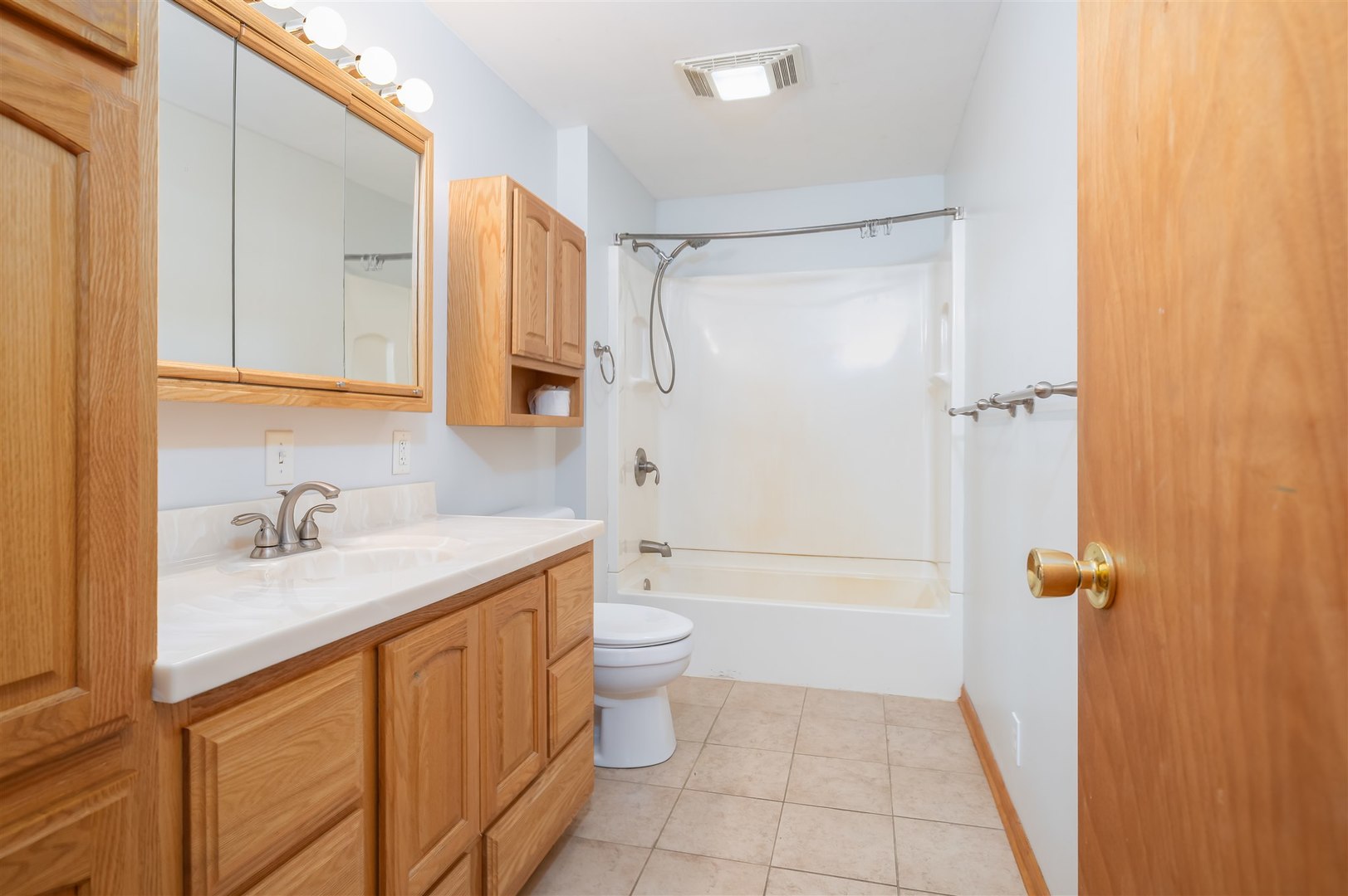 19097 N 1330 East Road, Pontiac, IL 61764