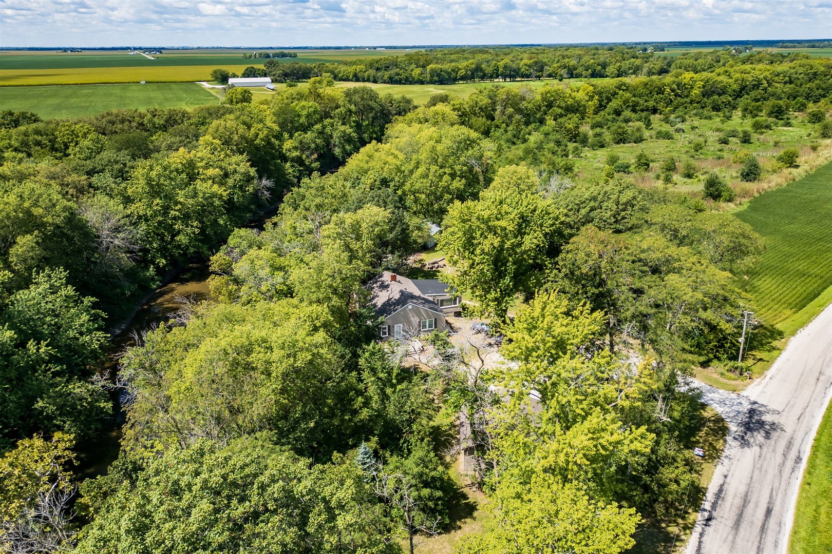 19097 N 1330 East Road, Pontiac, IL 61764