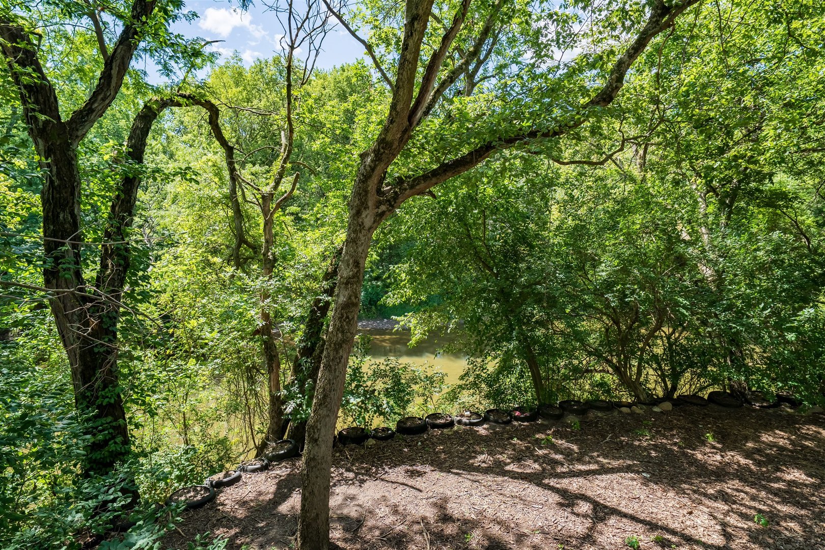 19097 N 1330 East Road, Pontiac, IL 61764