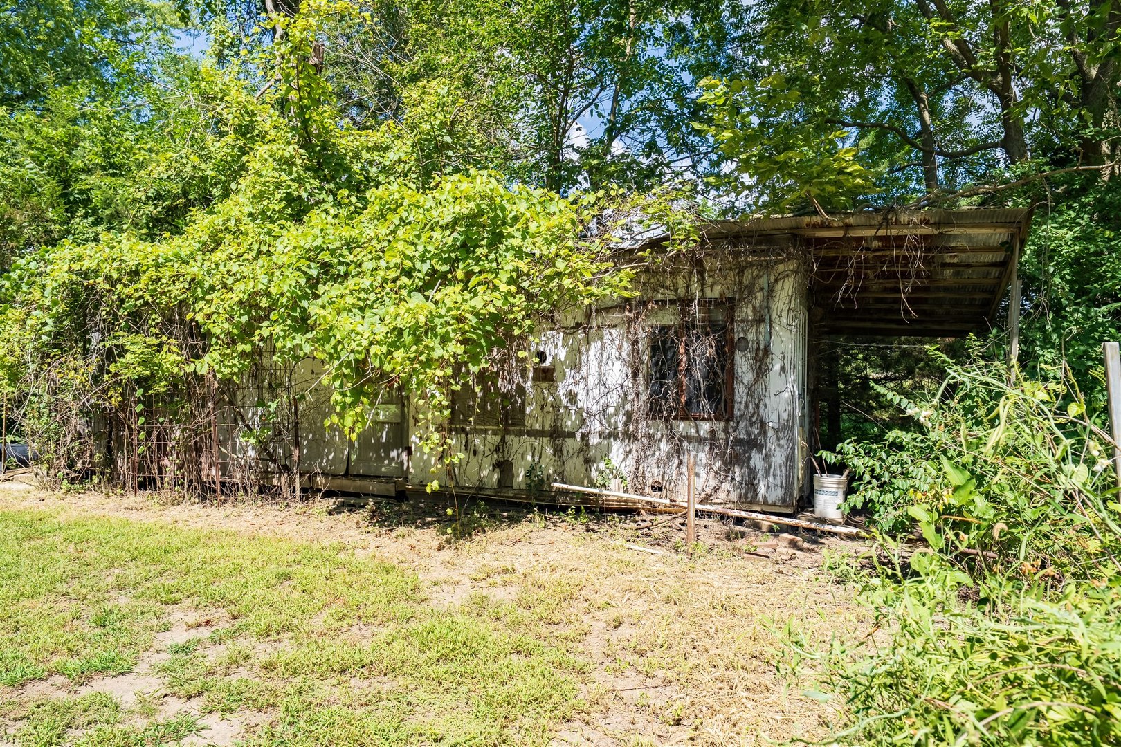 19097 N 1330 East Road, Pontiac, IL 61764