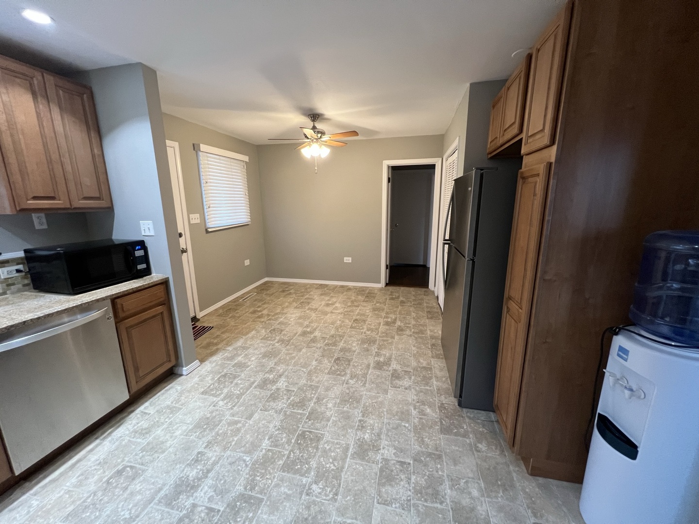 440 N Ida Lane, Elmhurst, IL 60126