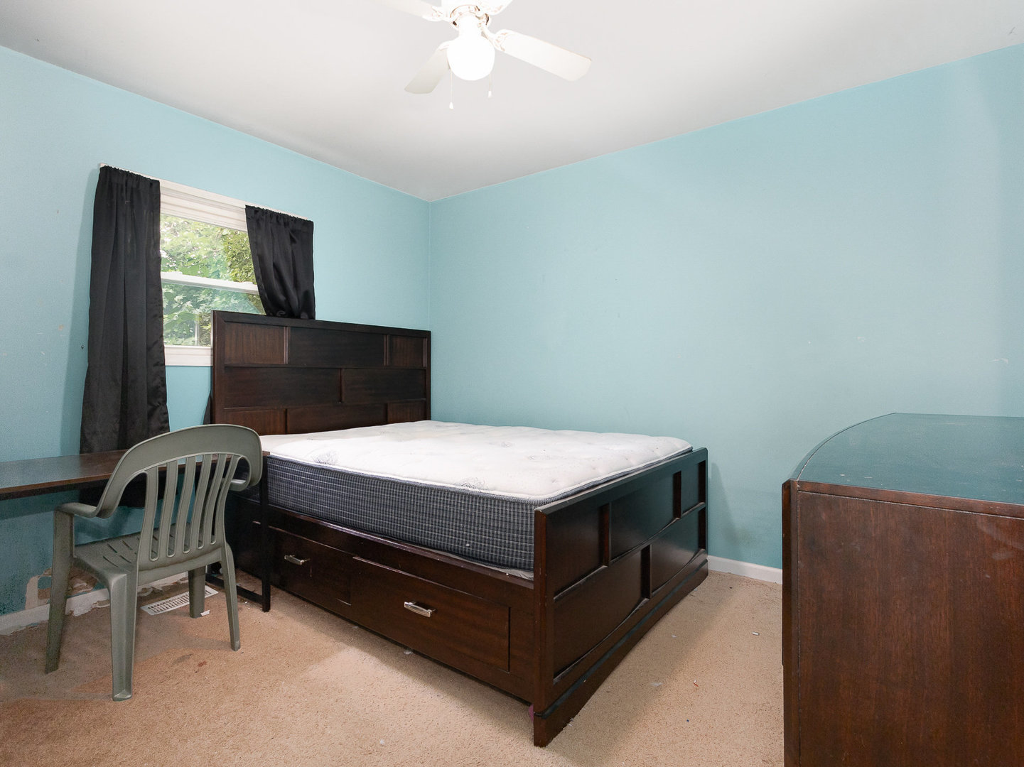 325 Greencrest Drive, Bolingbrook, IL 60440