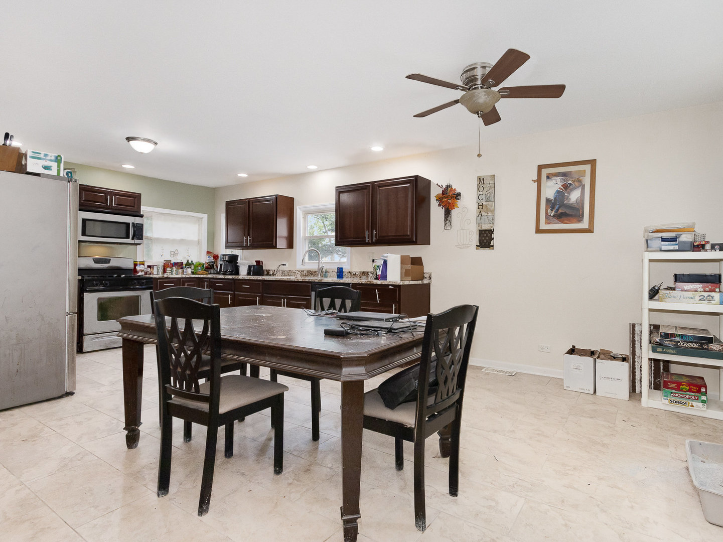 325 Greencrest Drive, Bolingbrook, IL 60440