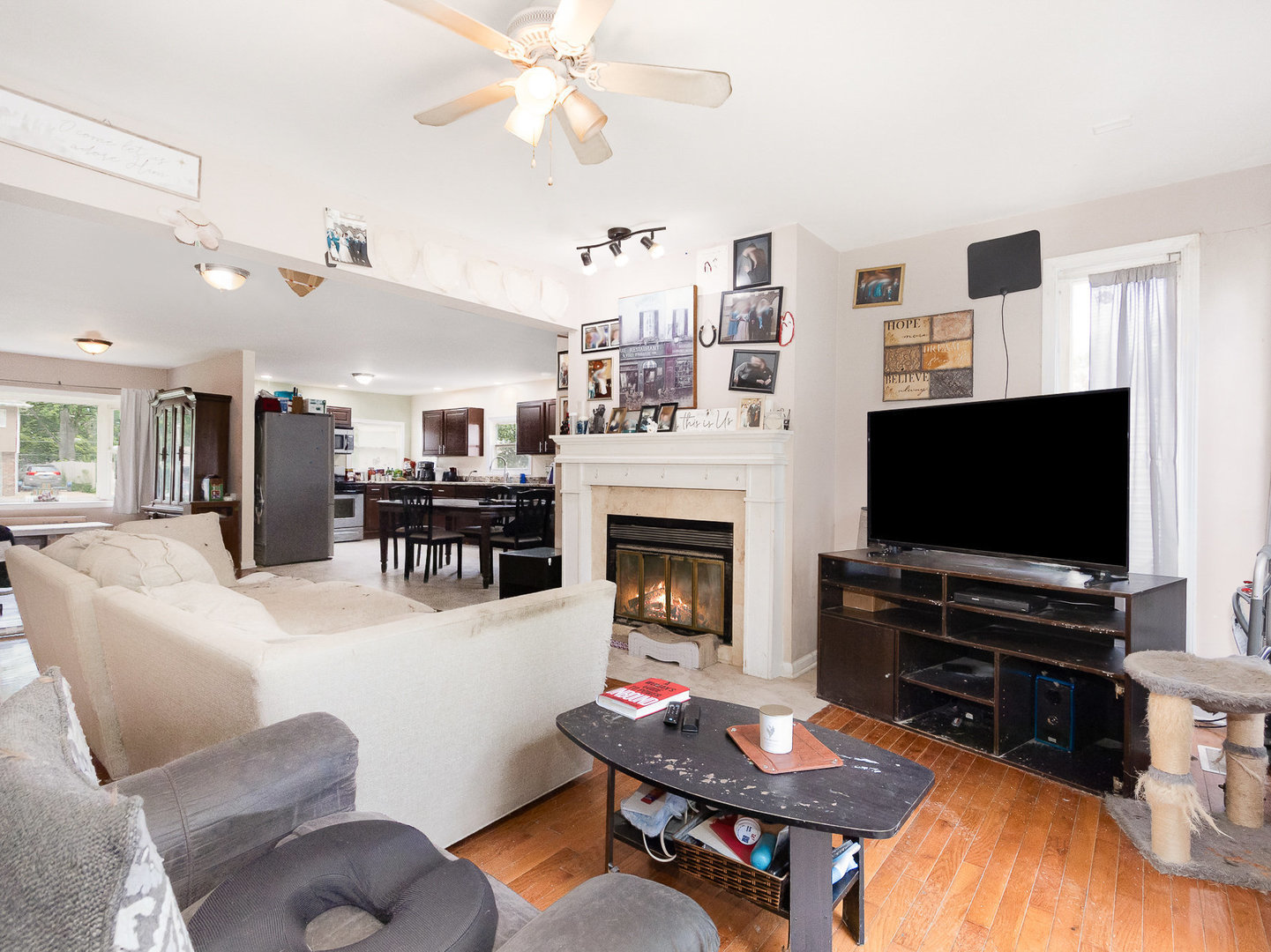 325 Greencrest Drive, Bolingbrook, IL 60440