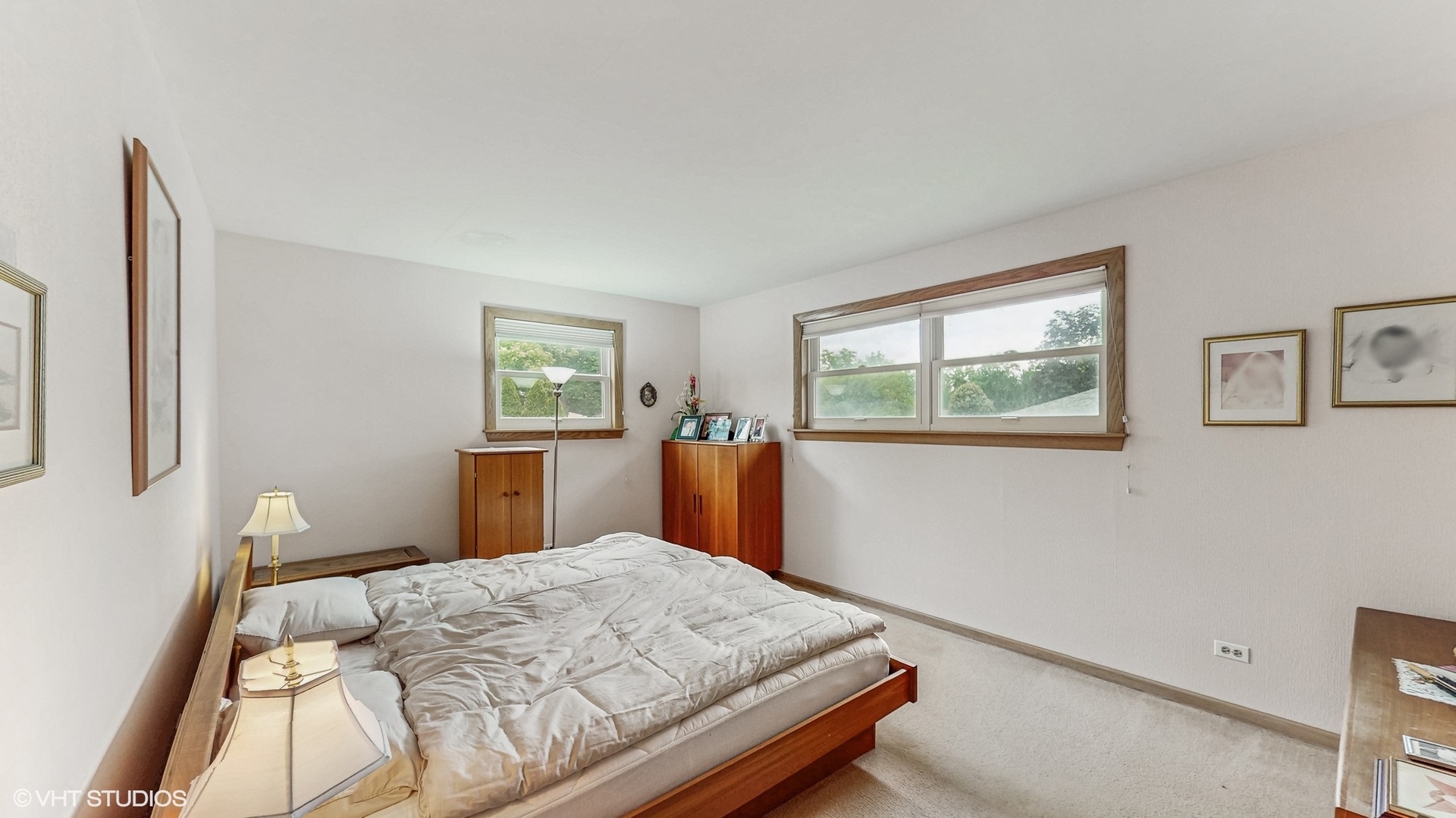 704 S Owen Street, Mount Prospect, IL 60056