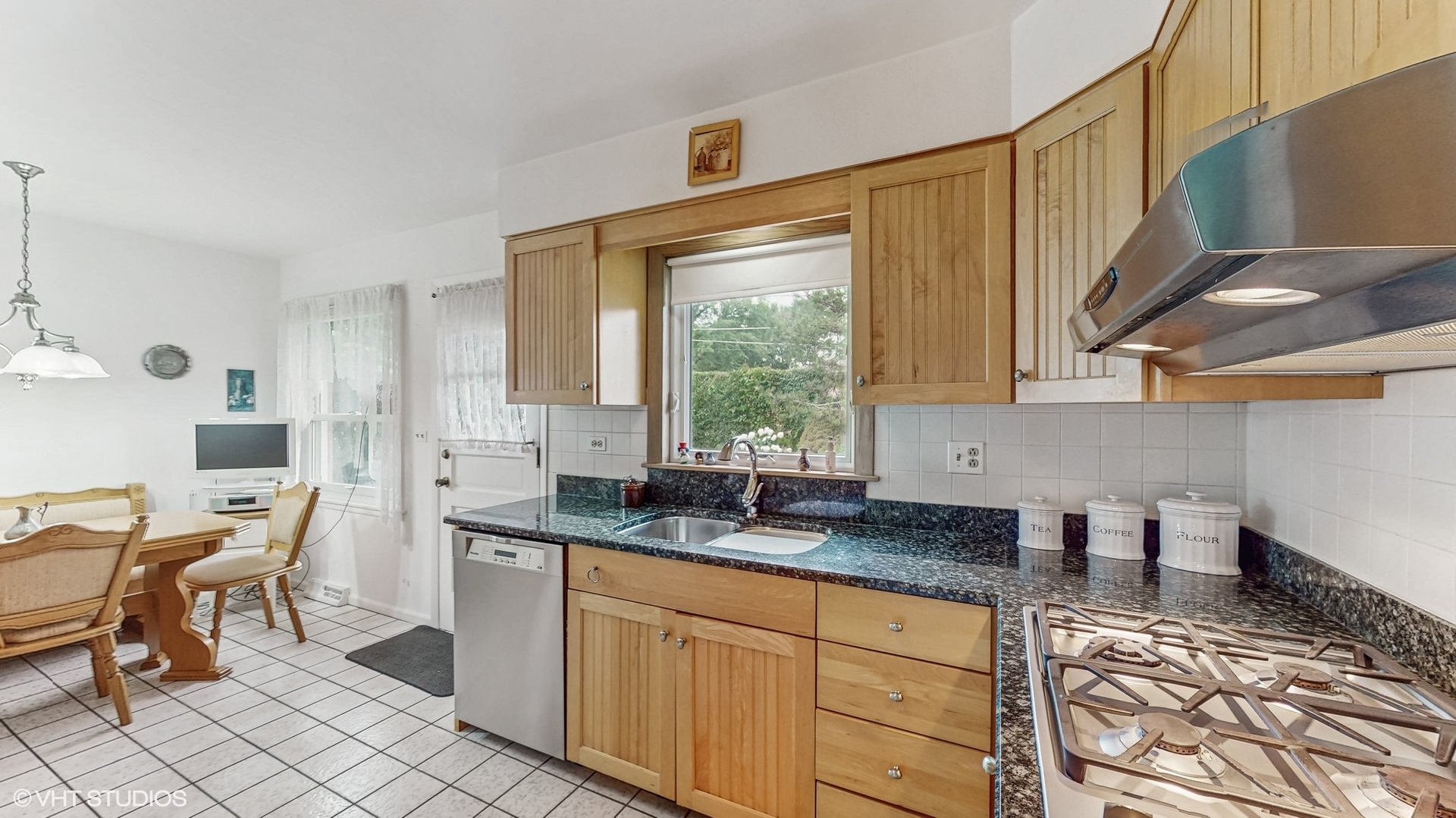 704 S Owen Street, Mount Prospect, IL 60056