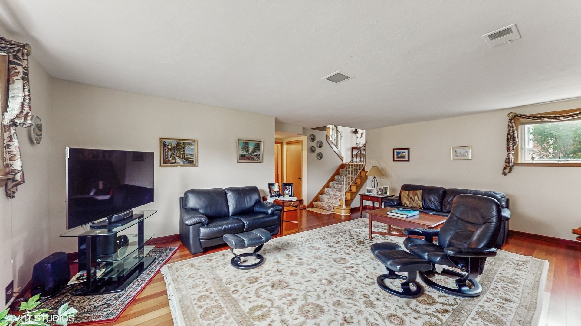 704 S Owen Street, Mount Prospect, IL 60056