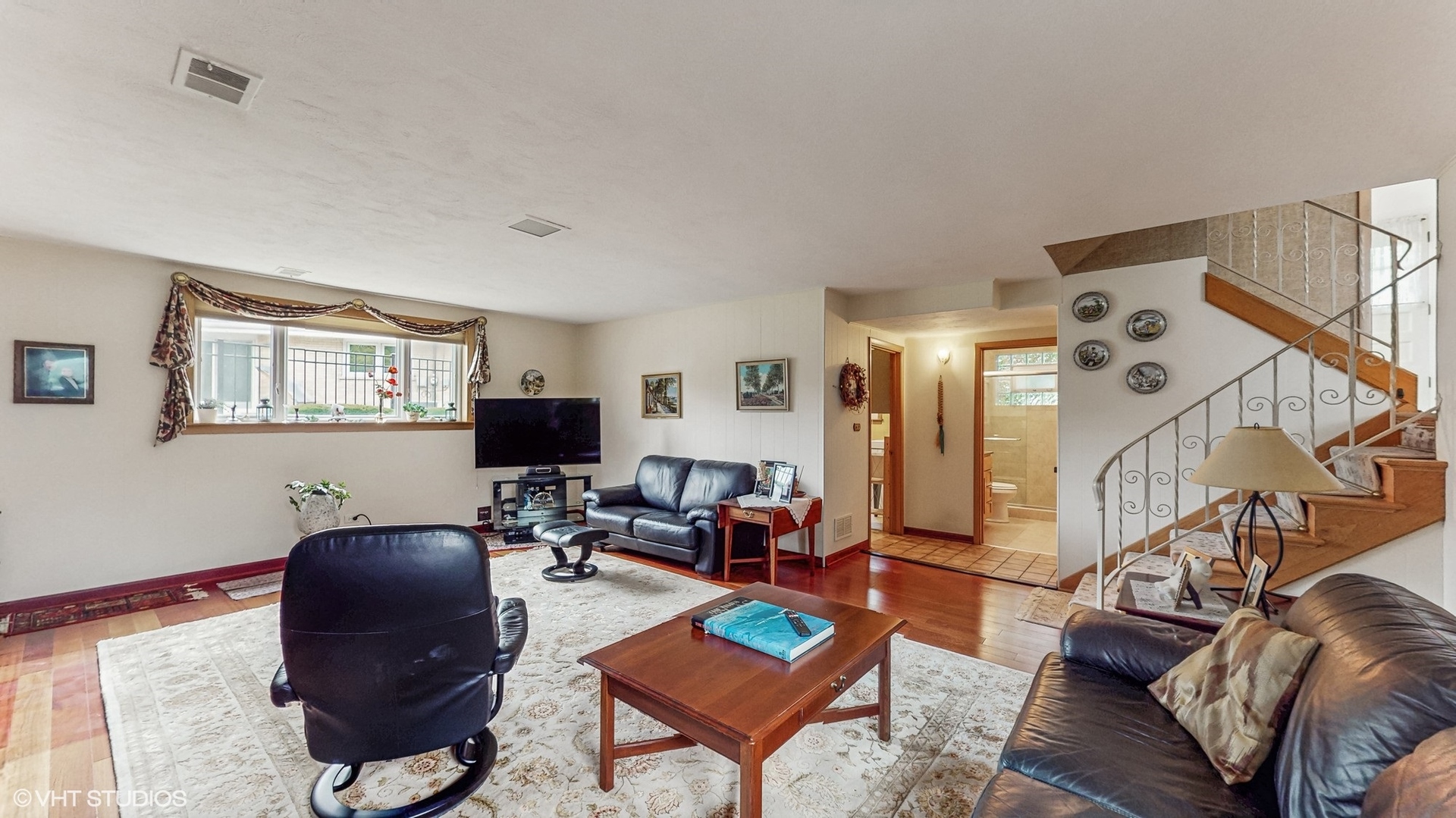 704 S Owen Street, Mount Prospect, IL 60056