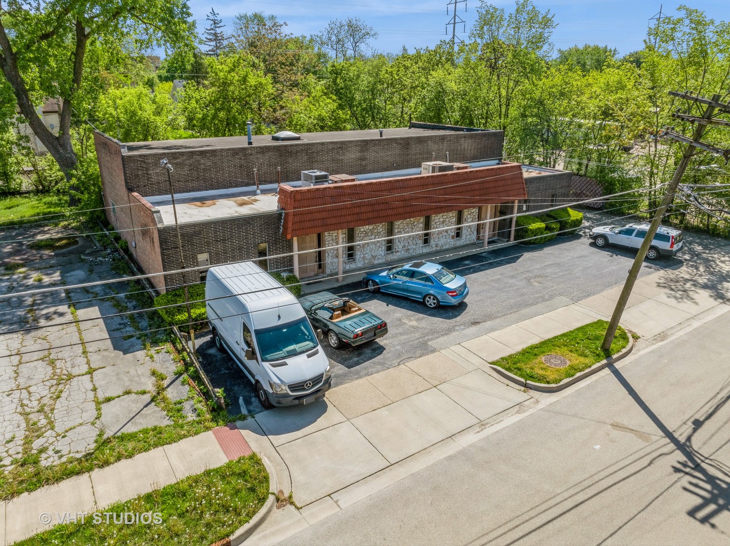 727 1st Avenue, Des Plaines, IL 60016